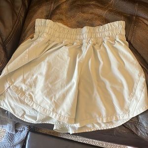 Lululemon track that 5’ shorts